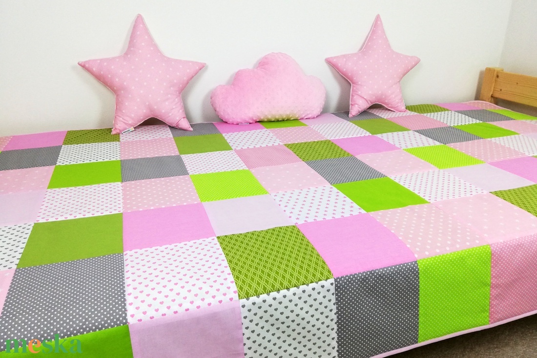 Rózsaszín-zöld patchwork ágytakaró - otthon & életmód - lakástextil - ágytakaró - Meska.hu Rózsaszín-zöld patchwork ágytakaró - otthon & életmód - lakástextil - ágytakaró - Meska.hu