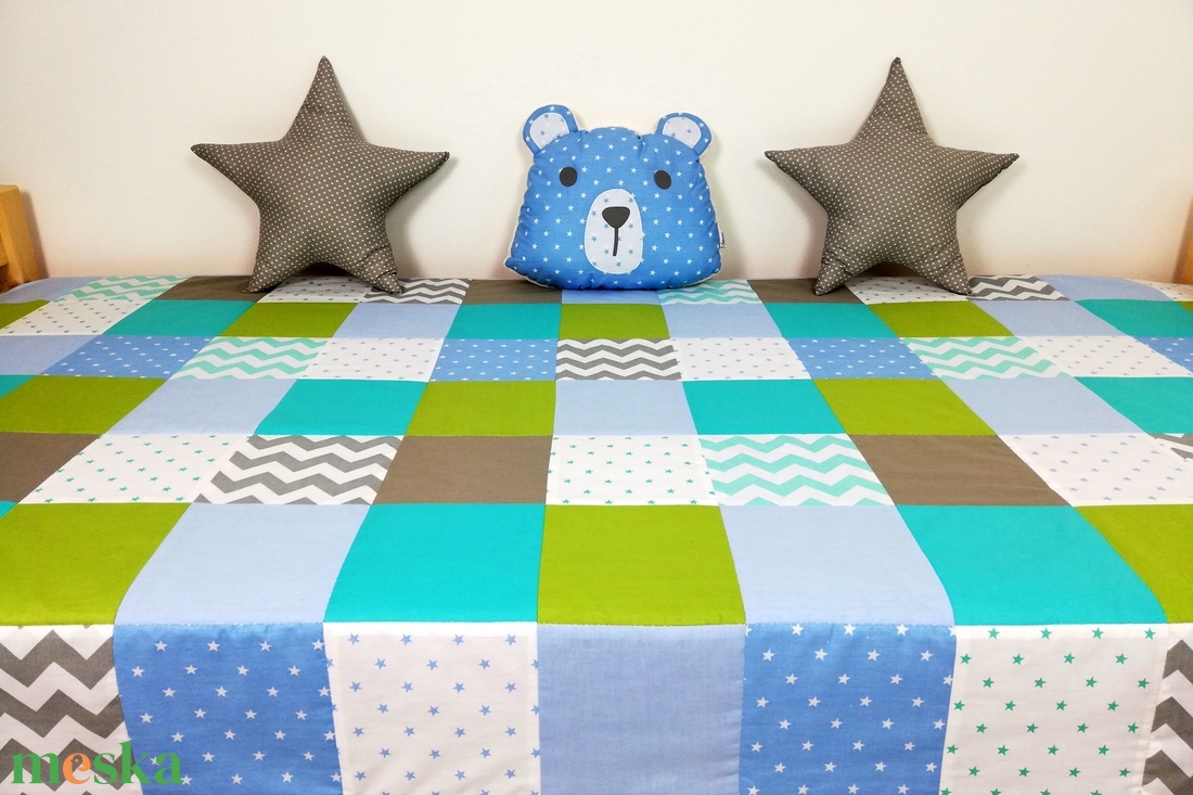 Szürke-kék-menta patchwork ágytakaró - otthon & életmód - lakástextil - ágytakaró - Meska.hu