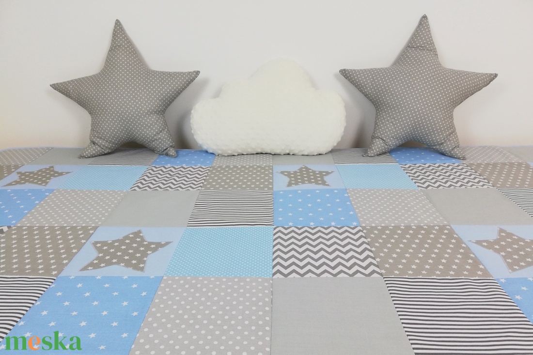 Világoskék-szürke csillagos patchwork ágytakaró - otthon & életmód - lakástextil - ágytakaró - Meska.hu Világoskék-szürke csillagos patchwork ágytakaró - otthon & életmód - lakástextil - ágytakaró - Meska.hu