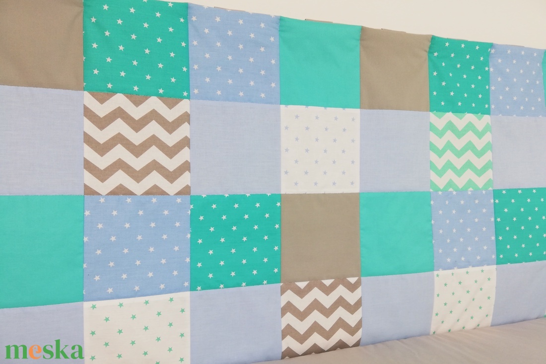 Világoskék-menta patchwork falvédő - otthon & életmód - babaszoba, gyerekszoba - falvédő gyerekszobába - Meska.hu Világoskék-menta patchwork falvédő - otthon & életmód - babaszoba, gyerekszoba - falvédő gyerekszobába - Meska.hu