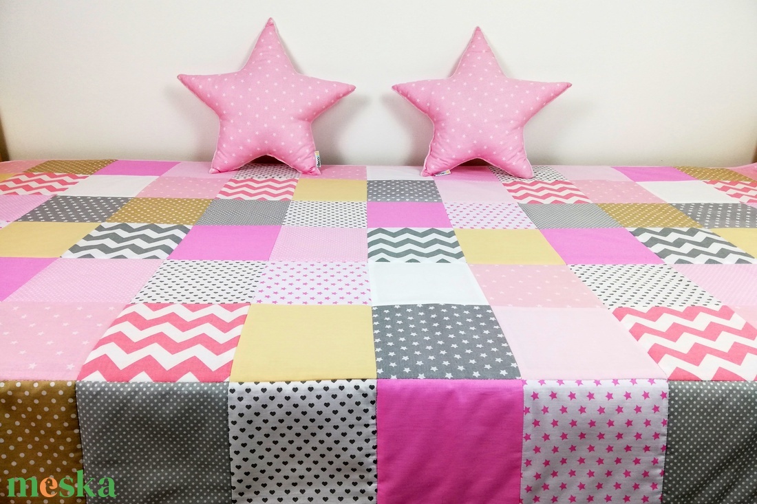 Rózsaszín-krém patchwork ágytakaró - otthon & életmód - lakástextil - ágytakaró - Meska.hu Rózsaszín-krém patchwork ágytakaró - otthon & életmód - lakástextil - ágytakaró - Meska.hu