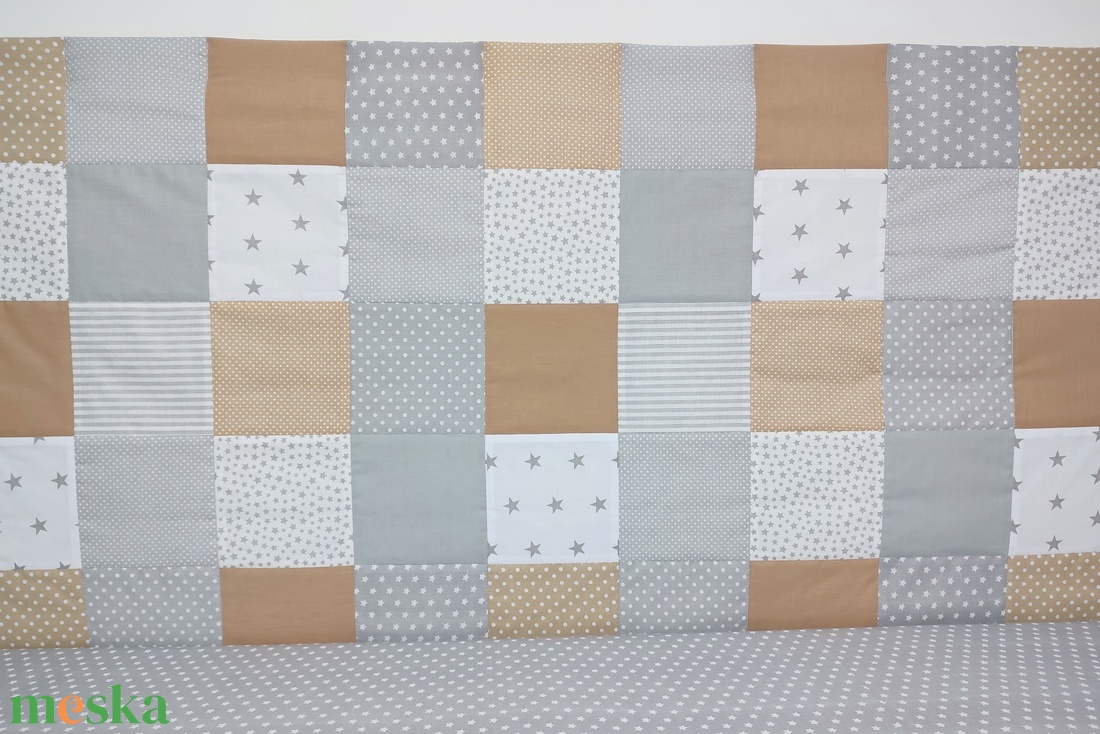 Szürke-bézs nagy csillagos patchwork falvédő - otthon & életmód - babaszoba, gyerekszoba - falvédő gyerekszobába - Meska.hu Szürke-bézs nagy csillagos patchwork falvédő - otthon & életmód - babaszoba, gyerekszoba - falvédő gyerekszobába - Meska.hu