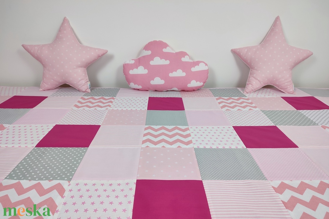 Rózsaszín patchwork ágytakaró - otthon & lakás - lakástextil - ágytakaró - Meska.hu
