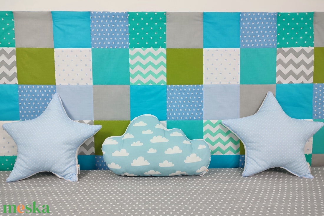 Türkiz-zöld patchwork falvédő - otthon & életmód - babaszoba, gyerekszoba - falvédő gyerekszobába - Meska.hu Türkiz-zöld patchwork falvédő - otthon & életmód - babaszoba, gyerekszoba - falvédő gyerekszobába - Meska.hu