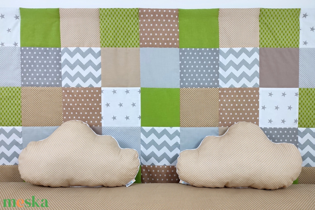Zöld-drapp patchwork falvédő - otthon & életmód - babaszoba, gyerekszoba - falvédő gyerekszobába - Meska.hu Zöld-drapp patchwork falvédő - otthon & életmód - babaszoba, gyerekszoba - falvédő gyerekszobába - Meska.hu