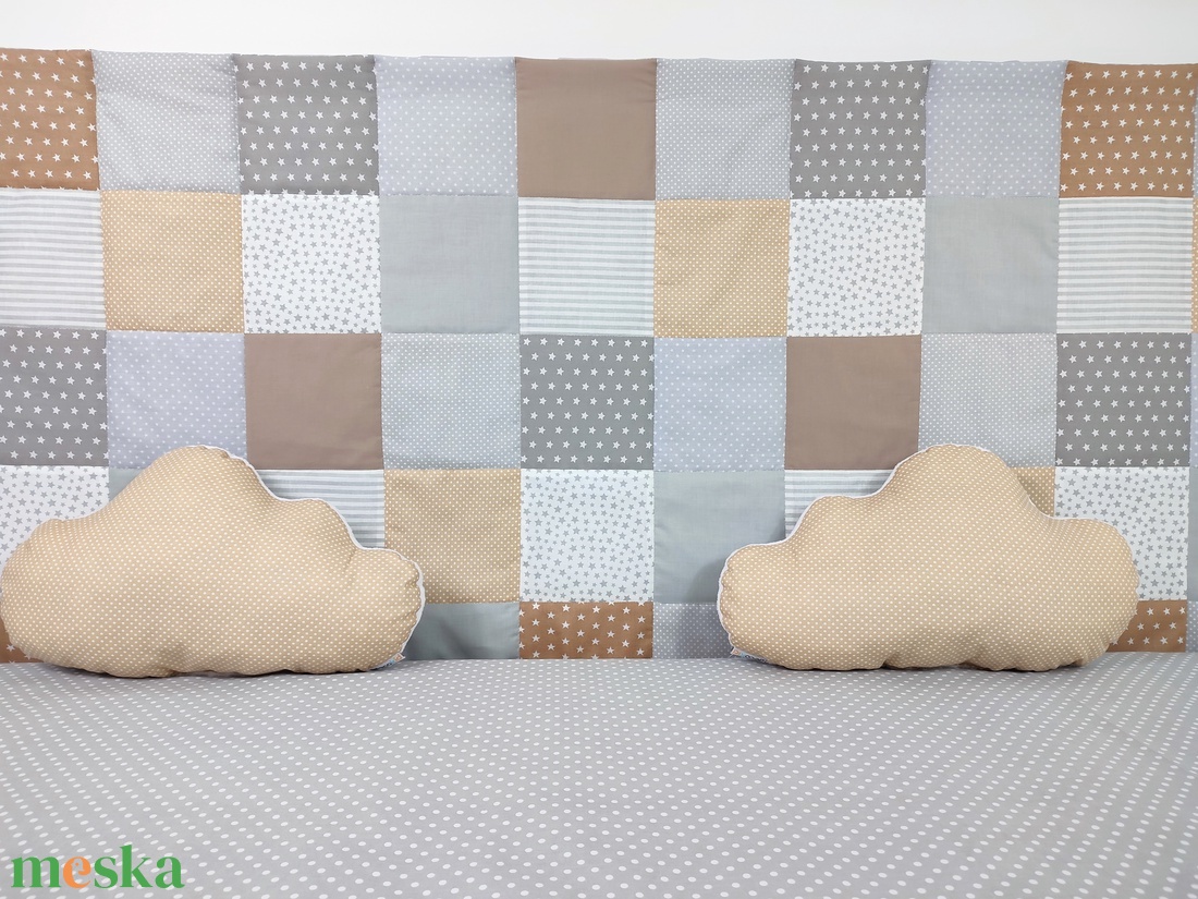 Szürke-drapp patchwork falvédő - otthon & életmód - babaszoba, gyerekszoba - falvédő gyerekszobába - Meska.hu Szürke-drapp patchwork falvédő - otthon & életmód - babaszoba, gyerekszoba - falvédő gyerekszobába - Meska.hu