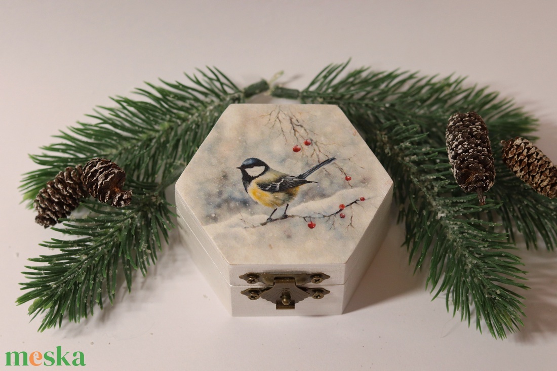 Cinkés karácsonyi ajándékdoboz - karácsony - karácsonyi ajándékozás - karácsonyi ajándékcsomagolás - Meska.hu