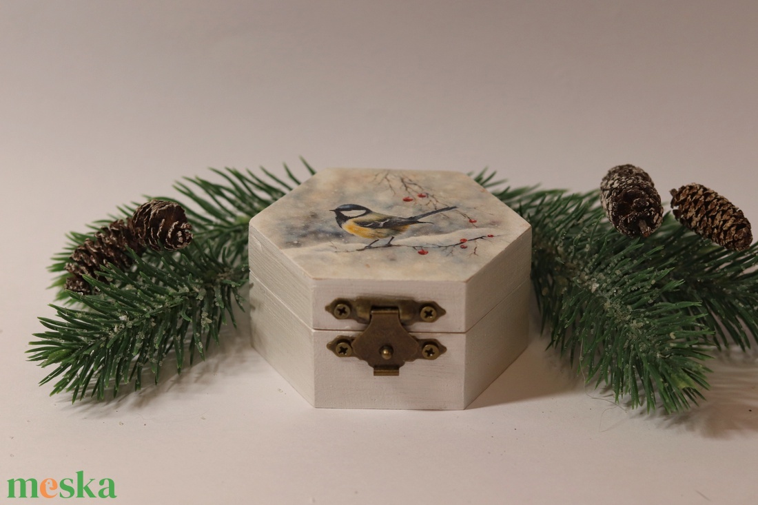 Cinkés karácsonyi ajándékdoboz - karácsony - karácsonyi ajándékozás - karácsonyi ajándékcsomagolás - Meska.hu
