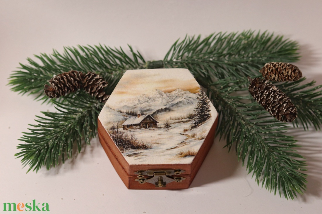 Téli tájas karácsonyi ajándékdoboz - karácsony - karácsonyi ajándékozás - karácsonyi ajándékcsomagolás - Meska.hu