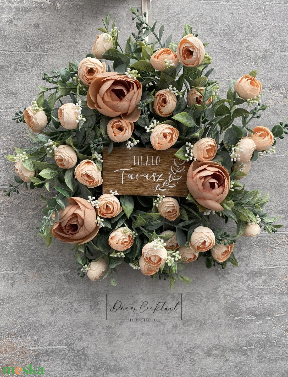 Eukaliptusz koszorú boglárka virágokkal díszítve - otthon & életmód - dekoráció - ajtó- és ablak dekoráció - ajtódísz & kopogtató - Meska.hu