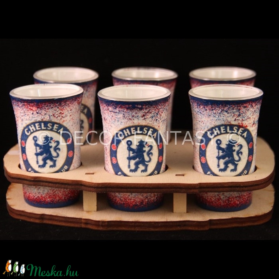 Chelsea FC emblémával díszített pohár szett  ( 6x45ml pohár + tartó )  -  - Meska.hu