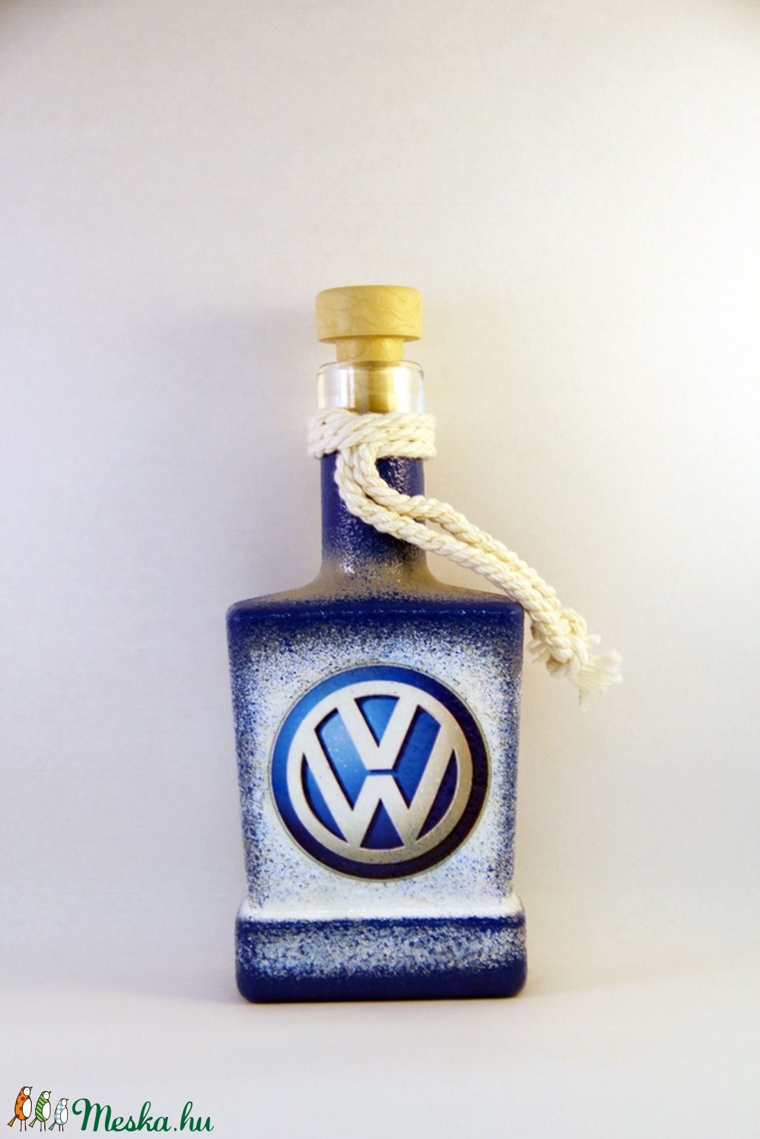 VOLKSWAGEN emblémával díszített pálinkás üveg ( 0,2 l ) -  - Meska.hu