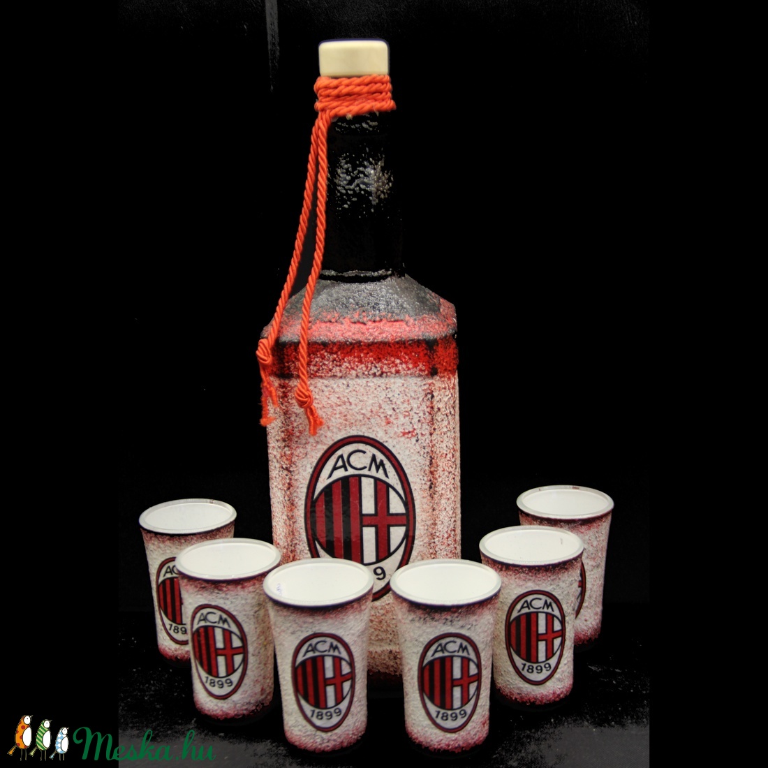 AC MILAN emblémával díszített pohár szett ( 0,75 l üveg + 6x45 ml pohár) ) - - Meska.hu AC MILAN emblémával díszített pohár szett ( 0,75 l üveg + 6x45 ml pohár) ) - - Meska.hu
