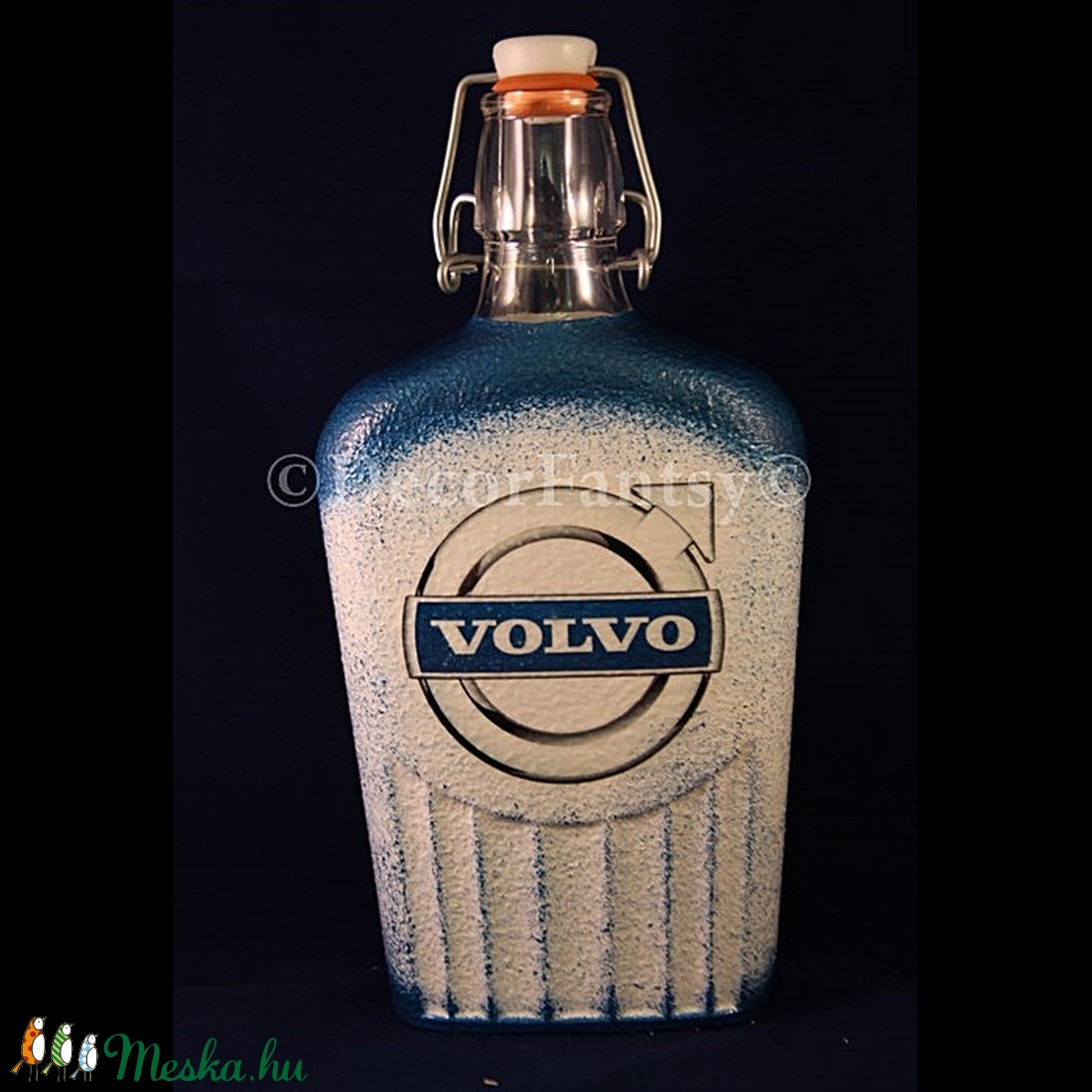VOLVO emblémával díszített csatos pálinkás üveg ( 0,5 l ) - - Meska.hu VOLVO emblémával díszített csatos pálinkás üveg ( 0,5 l ) - - Meska.hu