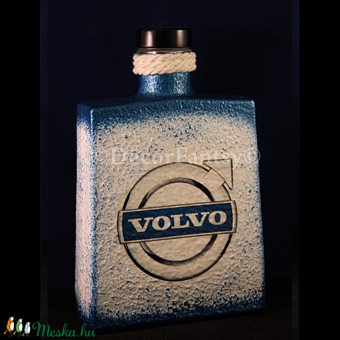 VOLVO emblémával díszített csavaros pálinkás üveg ( 0,5 l ) - otthon & életmód - dekoráció - Meska.hu VOLVO emblémával díszített csavaros pálinkás üveg ( 0,5 l ) - otthon & életmód - dekoráció - Meska.hu