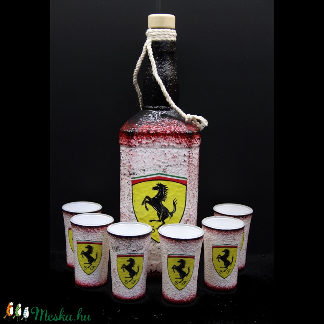 FERRARI emblémás pálinkás szett( 0,75 l üveg + 6x45ml pohár )- férjeknek - barátoknak - otthon & életmód - konyhafelszerelés, tálalás - Meska.hu FERRARI emblémás pálinkás szett( 0,75 l üveg + 6x45ml pohár )- férjeknek - barátoknak - otthon & életmód - konyhafelszerelés, tálalás - Meska.hu