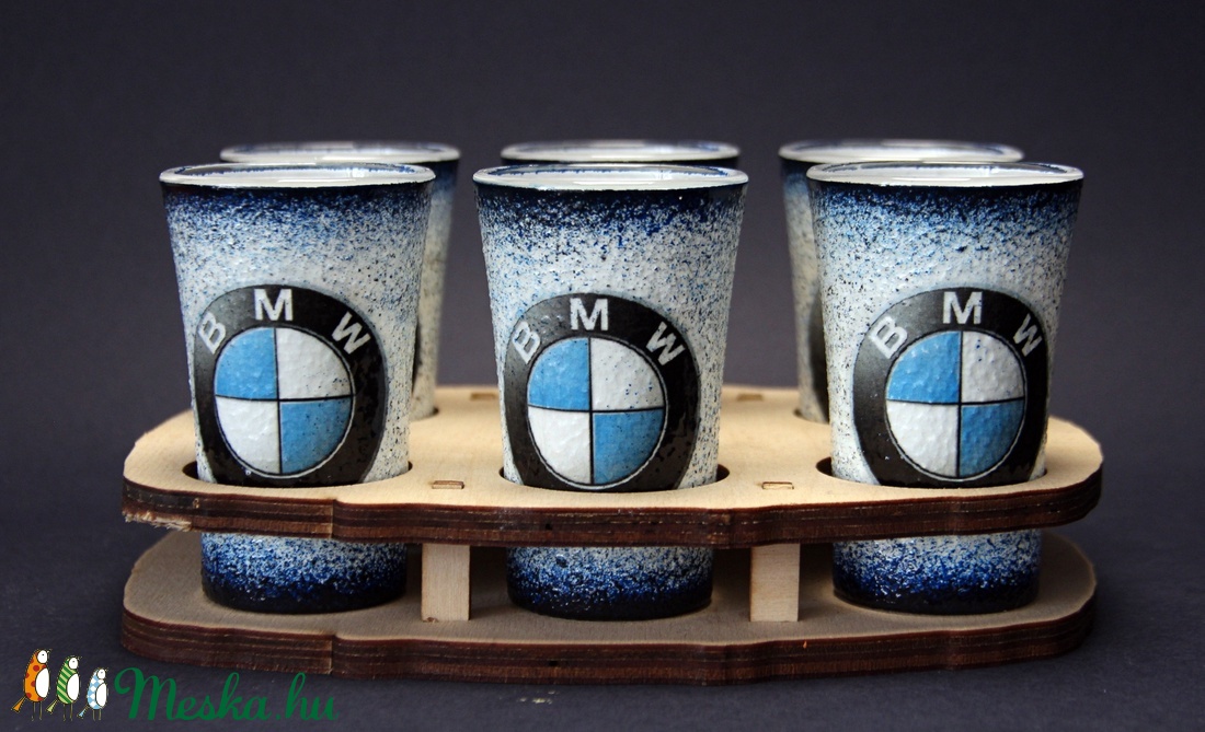 BMW emblémával díszített pálinkás pohár szett - ideális ajándék a márka szerelmeseinek - férjeknek -barátoknak - - Meska.hu BMW emblémával díszített pálinkás pohár szett - ideális ajándék a márka szerelmeseinek - férjeknek -barátoknak - - Meska.hu