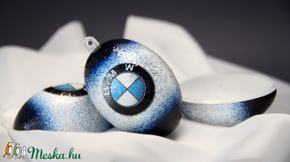 BMW emblémával  TÖLTHETŐ  HÚSVÉTI TOJÁS ( 6 cm )   - ideális ajándék a márka szerelmeseinek - férjeknek -barátoknak  -  - Meska.hu