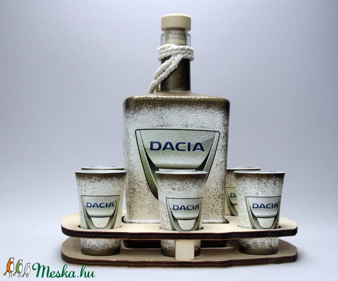 DACIA pálinkás kínáló ; autó rajongóknak - otthon & lakás - dekoráció - díszüveg - Meska.hu DACIA pálinkás kínáló ; autó rajongóknak - otthon & lakás - dekoráció - díszüveg - Meska.hu