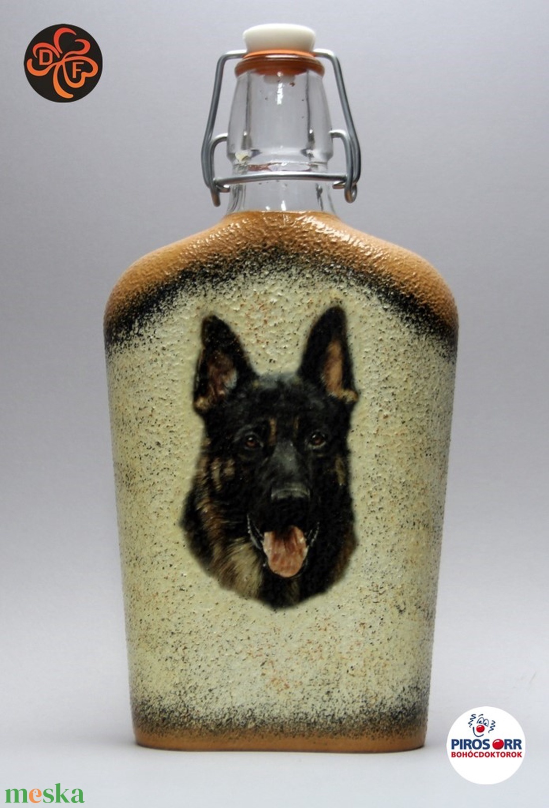 Kutya motívummal ( németjuhász) díszített pálinkás üveg  ; Házi kedvenc rajongóknak ;Egyedi állat fotóval is ! - otthon & lakás - konyhafelszerelés, tálalás - tálalás - pálinkás poharak, szettek - Meska.hu