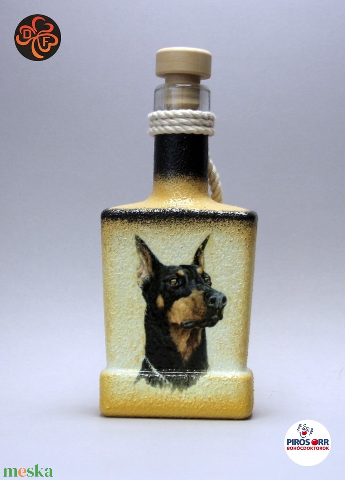 Kutya motívummal ( dobermann) díszített pálinkás üveg  ; Házi kedvenc rajongóknak ;Egyedi állat fotóval is ! - otthon & lakás - konyhafelszerelés, tálalás - tálalás - pálinkás poharak, szettek - Meska.hu