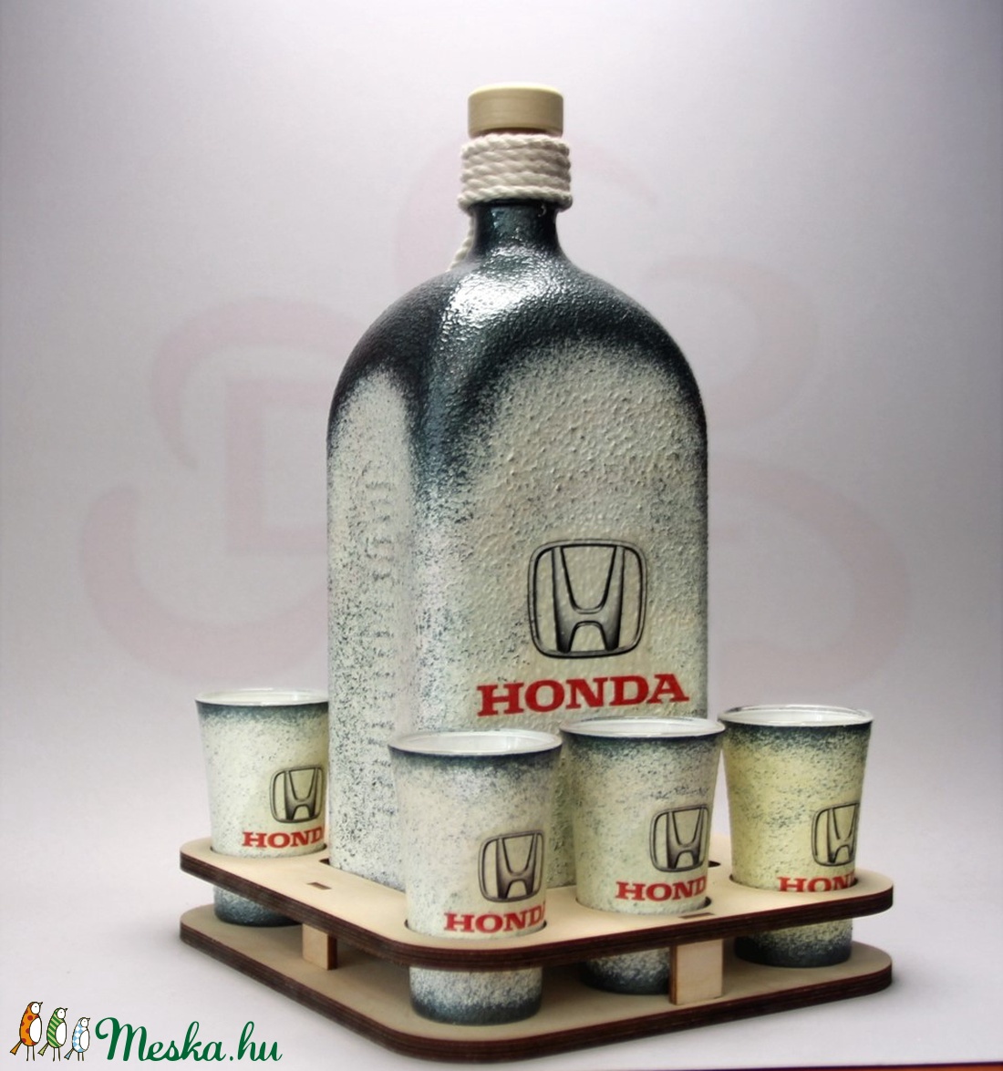 HONDA pálinka tartó szett ; Saját Honda autód fotójával is elkészítjük ! - otthon & lakás - dekoráció - díszüveg - Meska.hu HONDA pálinka tartó szett ; Saját Honda autód fotójával is elkészítjük ! - otthon & lakás - dekoráció - díszüveg - Meska.hu