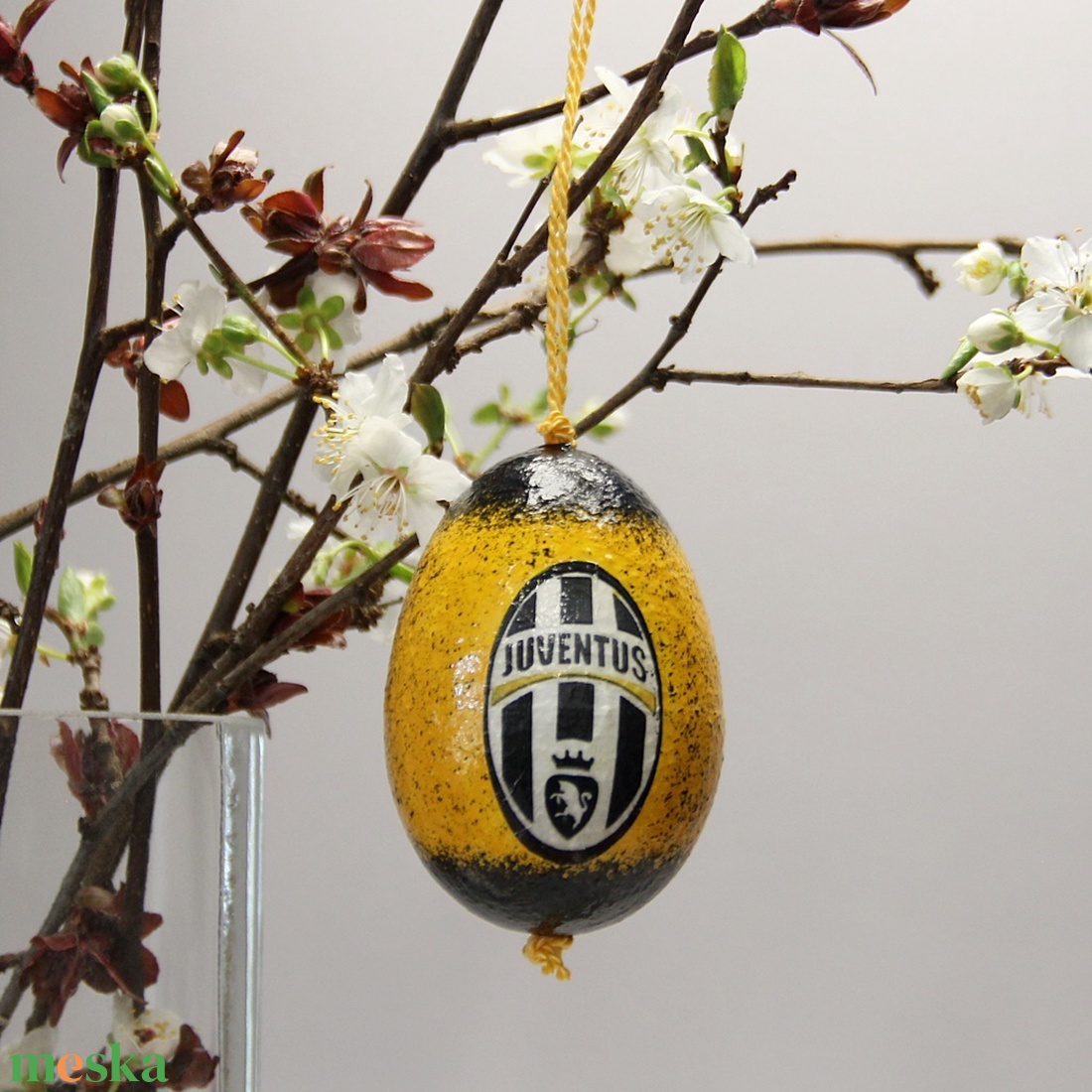 Juventus húsvéti tojás ; Ajándék Juventus szurkolók részére - otthon & lakás - dekoráció - fali és függő dekoráció - függődísz - Meska.hu