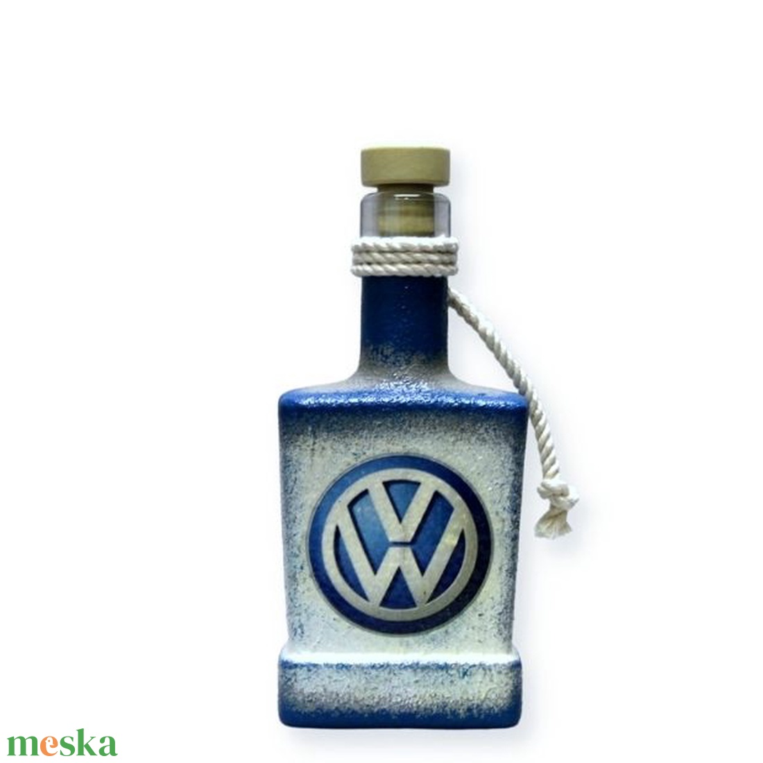 VOLKSWAGEN emblémás pálinkás  üveg ; Volkswagen autód fényképével is! - otthon & lakás - dekoráció - asztal és polc dekoráció - díszüveg - Meska.hu