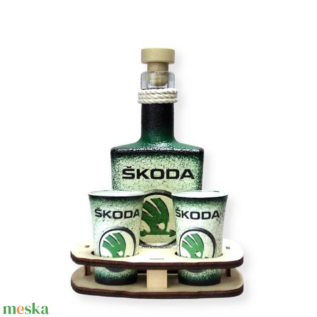 SKODA pálinkás készlet ; Skoda autód fényképével is! - otthon & életmód - dekoráció - asztal és polc dekoráció - díszüveg - Meska.hu