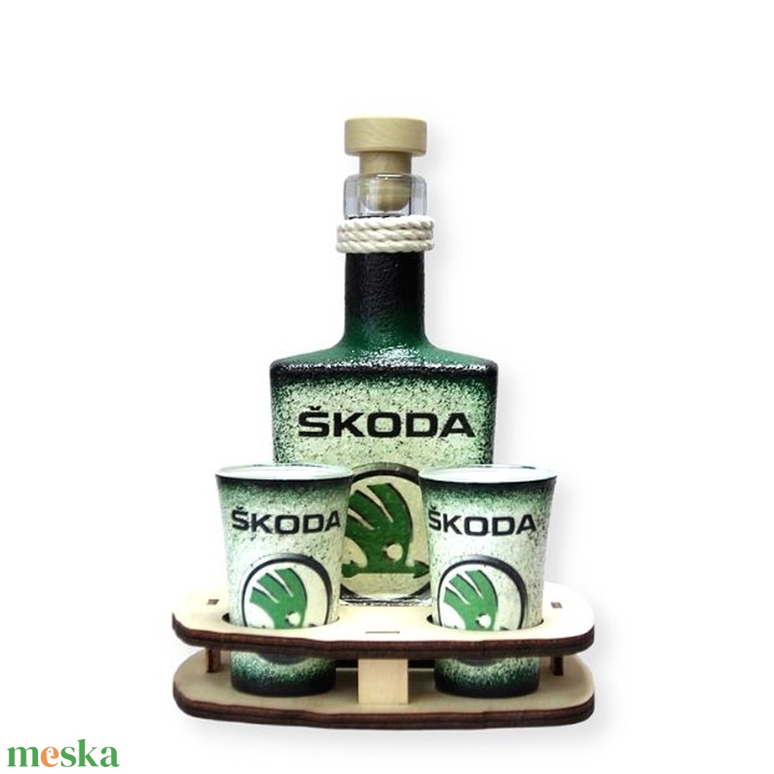 SKODA pálinkás készlet ; Skoda autód fényképével is! - otthon & lakás - dekoráció - asztal és polc dekoráció - díszüveg - Meska.hu