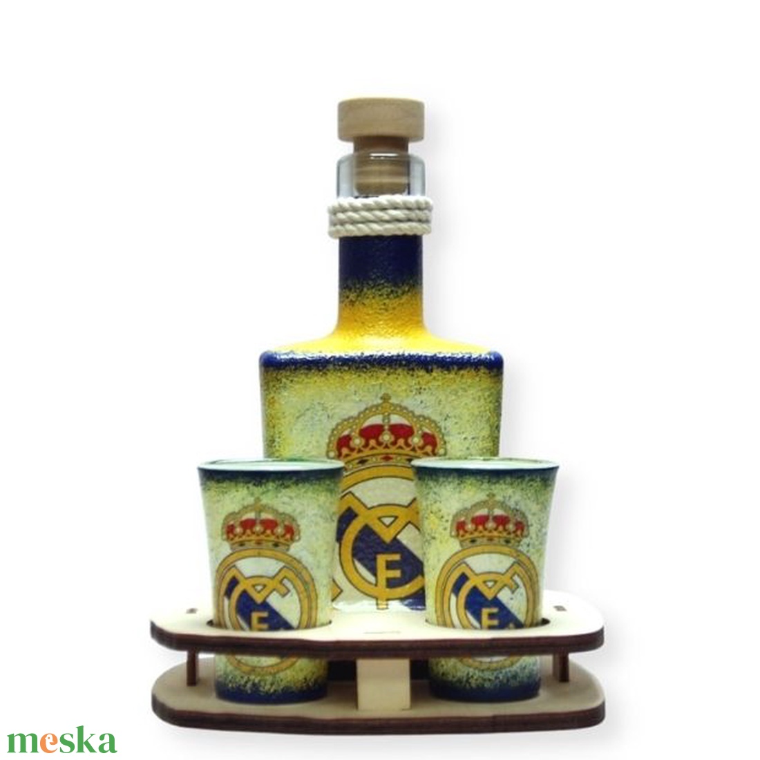 Real Madrid pálinkás kínáló ; Real futball szurkoló férjnek, barátnak - otthon & életmód - konyhafelszerelés, tálalás - tálalás - pálinkás poharak, szettek - Meska.hu