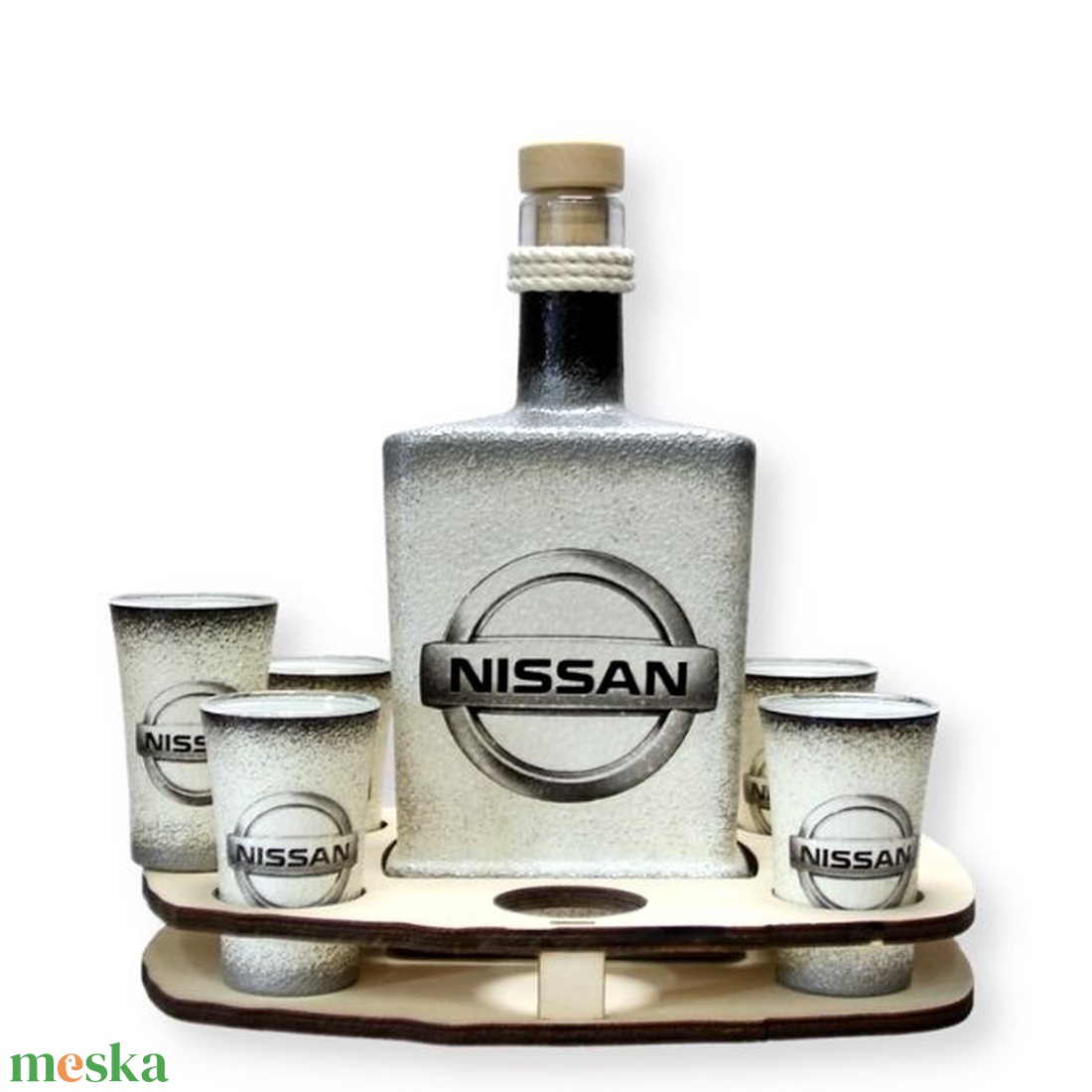 NISSAN italszett; autó rajongóknak, férfiaknak, barátnak születésnapra, névnapra, karácsonyra - otthon & életmód - dekoráció - asztal és polc dekoráció - díszüveg - Meska.hu