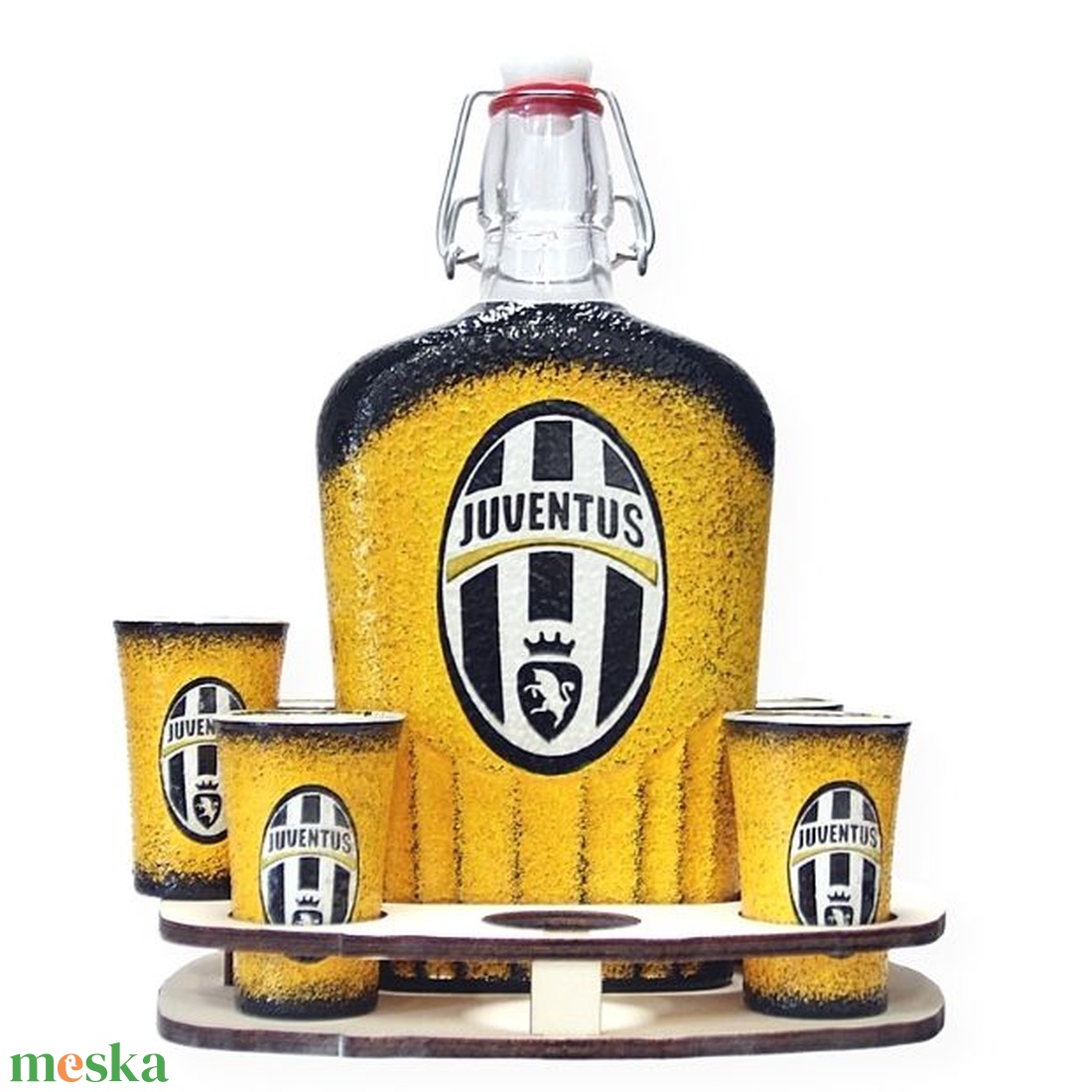 JUVENTUS pálinkás készlet ; JUVENTUS szurkolóknak II - otthon & életmód - dekoráció - asztal és polc dekoráció - díszüveg - Meska.hu