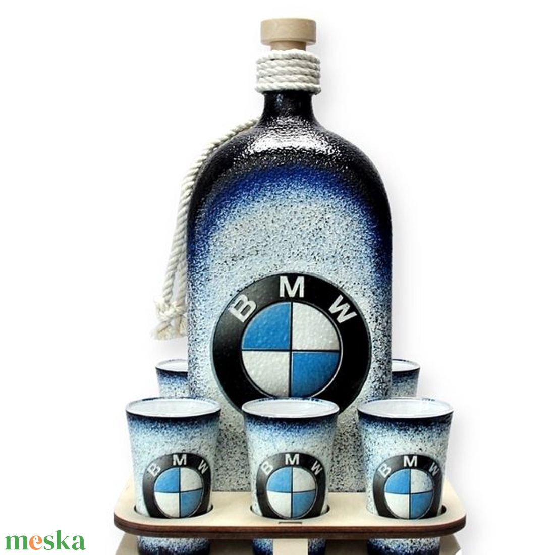 BMW emblémás  ajándék -  családi  pálinkás kínáló készlet  -  Egyedi fotóval is elkészítjük  - otthon & lakás - dekoráció - asztal és polc dekoráció - díszüveg - Meska.hu