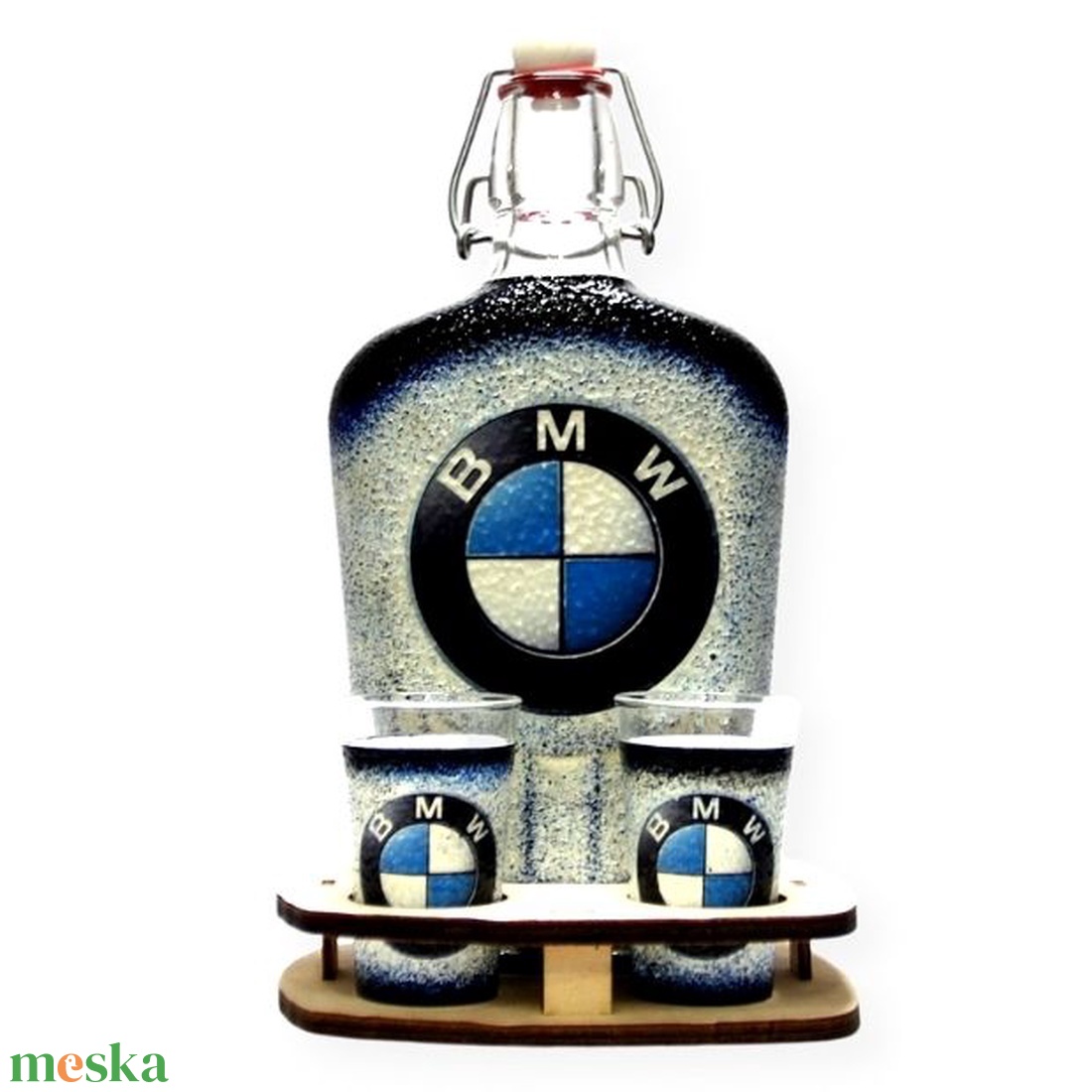 BMW emblémás pálinkás kínáló szett -szülinapra ; névnapra; karácsonyra vagy csak úgy... - otthon & életmód - dekoráció - asztal és polc dekoráció - díszüveg - Meska.hu BMW emblémás pálinkás kínáló szett -szülinapra ; névnapra; karácsonyra vagy csak úgy... - otthon & életmód - dekoráció - asztal és polc dekoráció - díszüveg - Meska.hu