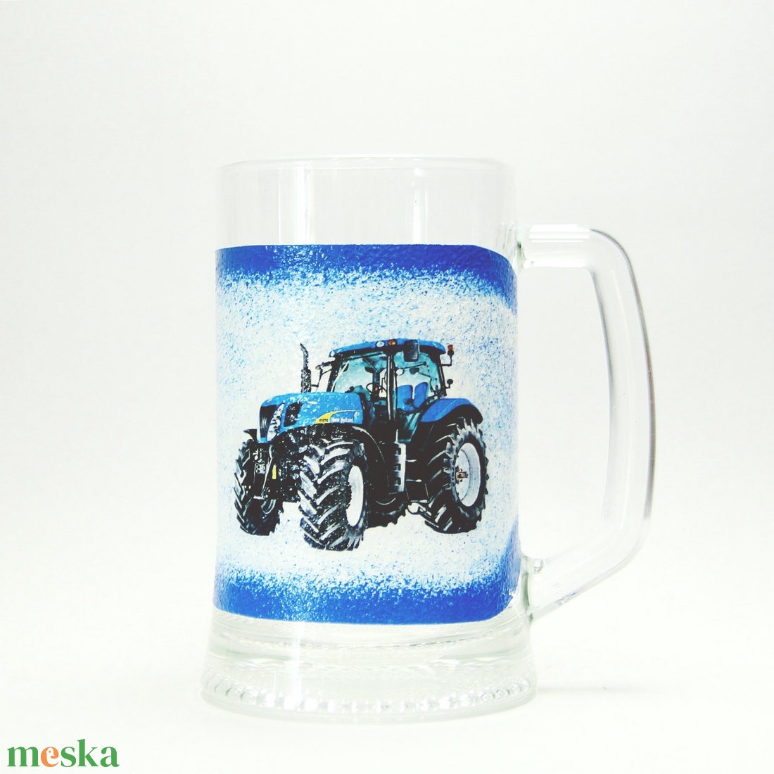  New Holland traktorral ( T8 ) díszített sörös korsó a márka rajongóinak - férjednek , barátodnak ,szerelmednek  - otthon & életmód - konyhafelszerelés, tálalás - tálalás - sörös pohár és korsó - Meska.hu