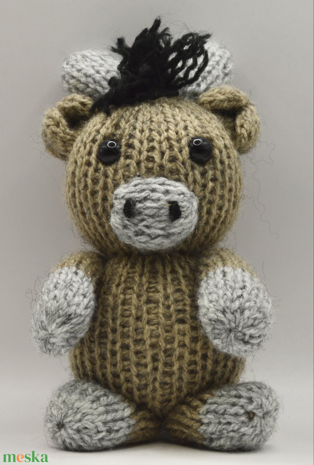 Kézi kötésű (amigurumi) állatfigura - Kisbika (fiúknak, lányoknak minden alkalomra) - játék & sport - plüssállat & játékfigura - más figura - Meska.hu