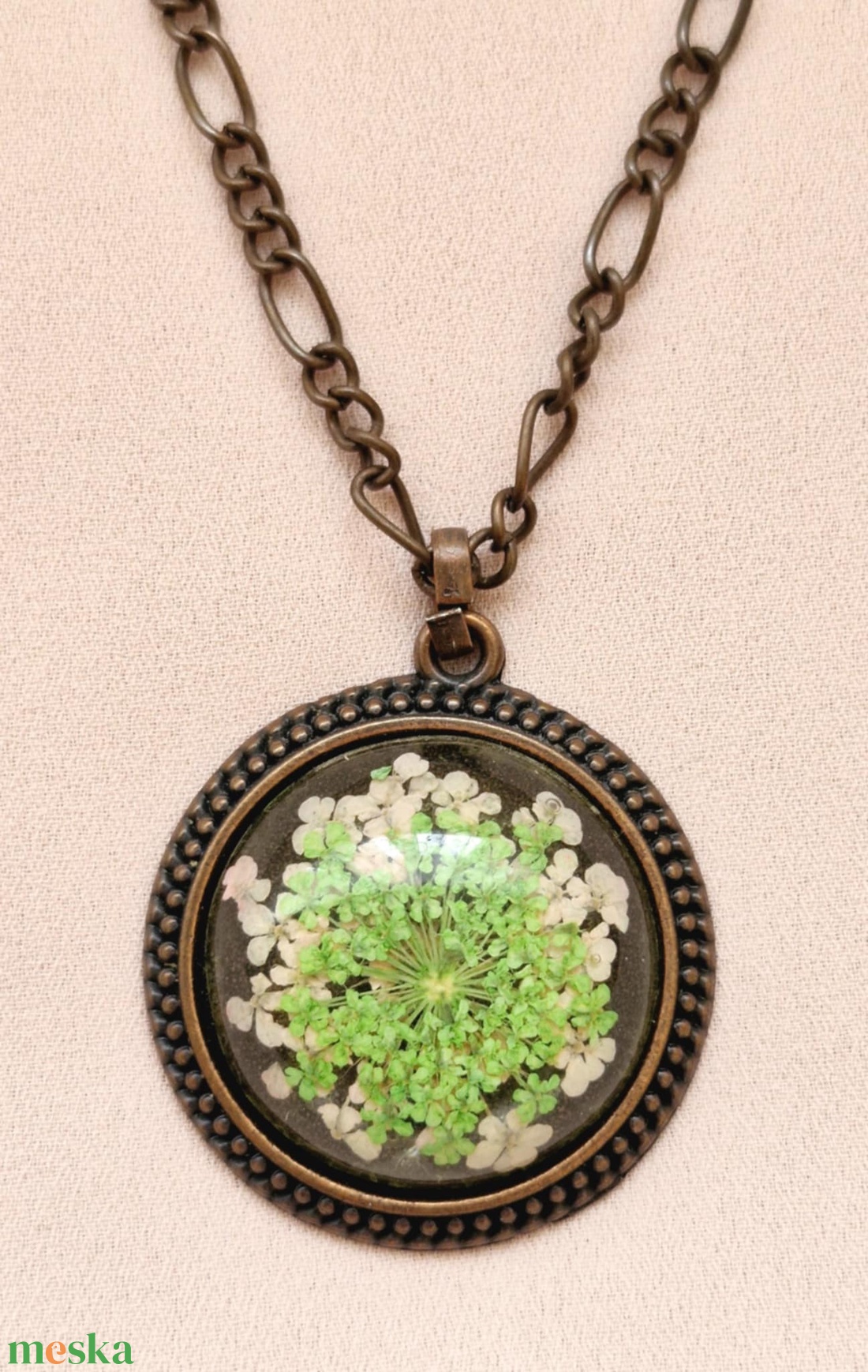 Üveglencsés nyaklánc - ékszer - nyaklánc - medálos nyaklánc - Meska.hu