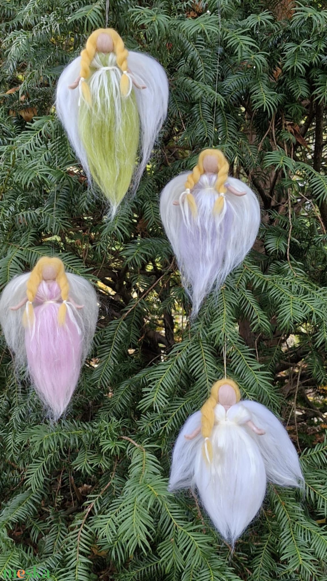 Gyapjú angyal  17cm. - karácsony - karácsonyi lakásdekoráció - karácsonyfadíszek - Meska.hu