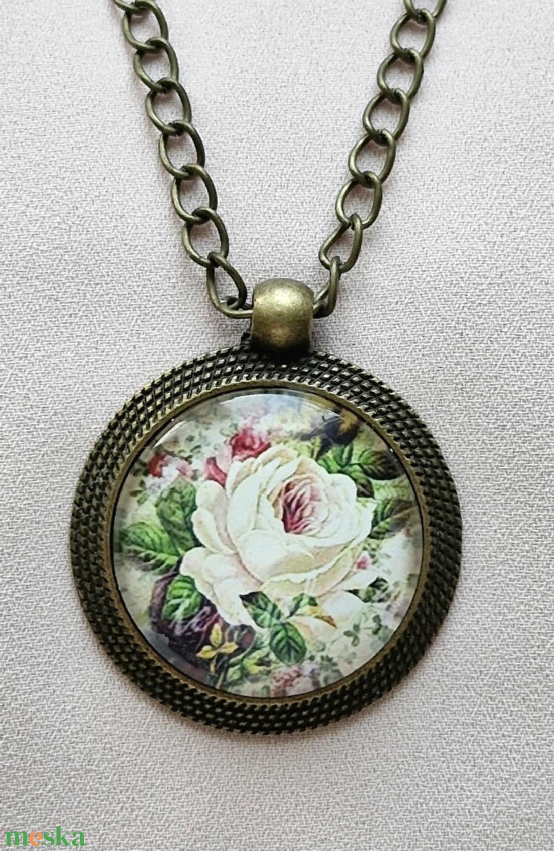 Üveglencsés nyaklánc - ékszer - nyaklánc - medálos nyaklánc - Meska.hu