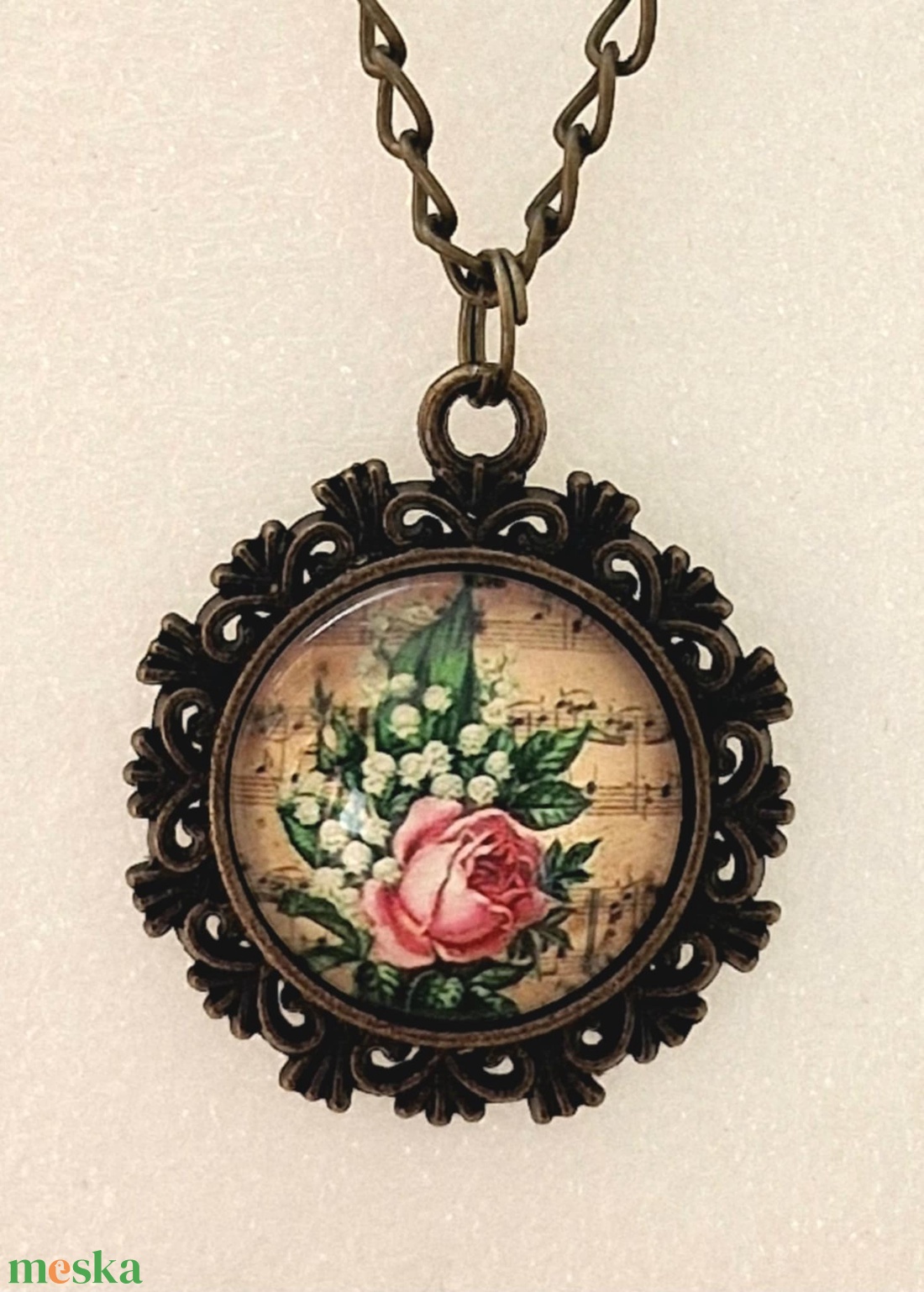 Üveglencsés nyaklánc vintage mintás medállal - ékszer - nyaklánc - medálos nyaklánc - Meska.hu