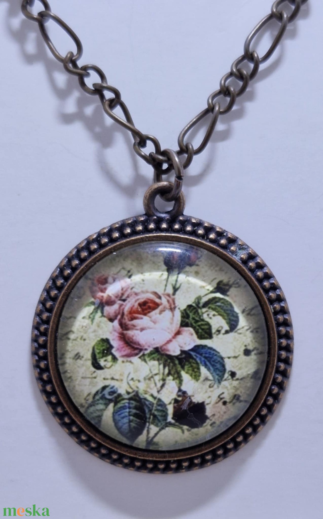 Üveglencsés nyaklánc vintage medállal - ékszer - nyaklánc - medálos nyaklánc - Meska.hu