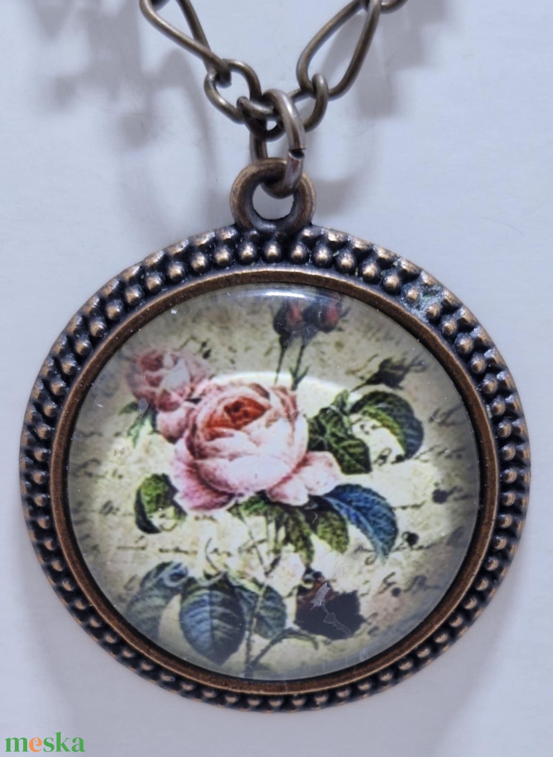 Üveglencsés nyaklánc vintage medállal - ékszer - nyaklánc - medálos nyaklánc - Meska.hu