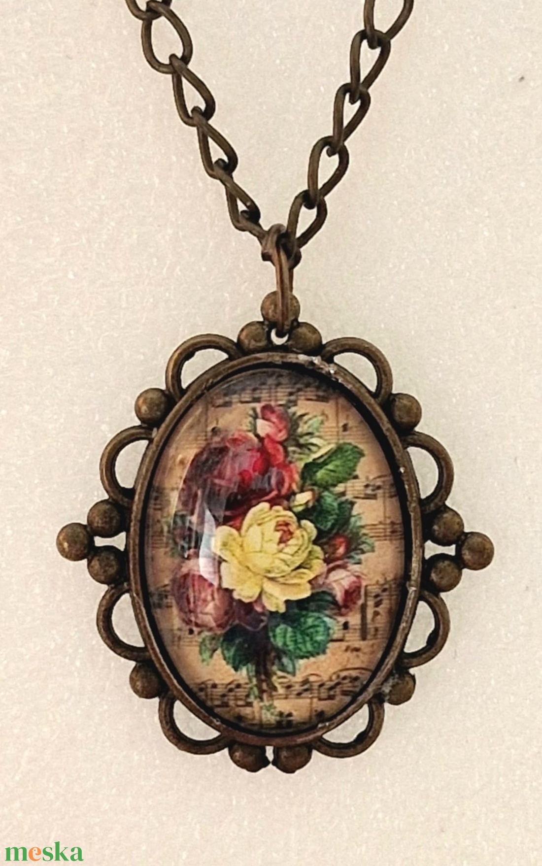 Üveglencsés nyaklánc vintage mintás medállal - ékszer - nyaklánc - medálos nyaklánc - Meska.hu