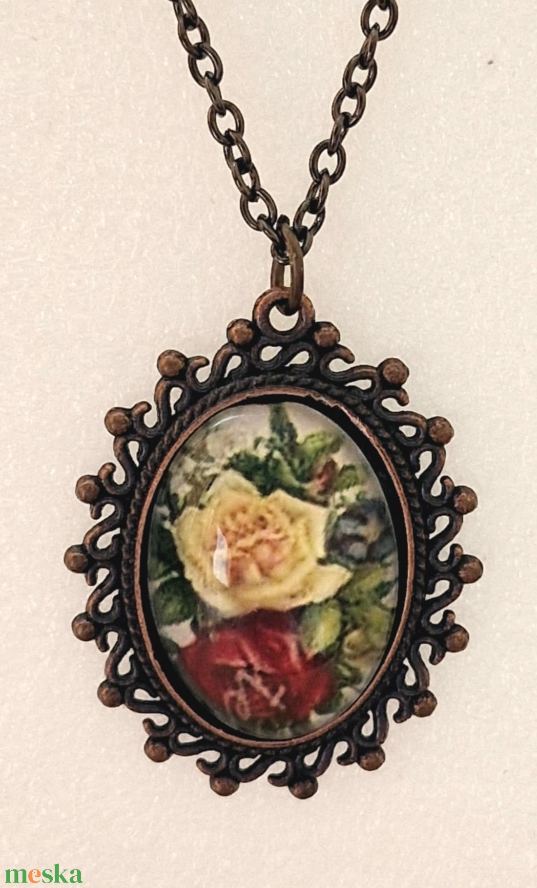 Üveglencsés nyaklánc vintage mintás medállal - ékszer - nyaklánc - medálos nyaklánc - Meska.hu