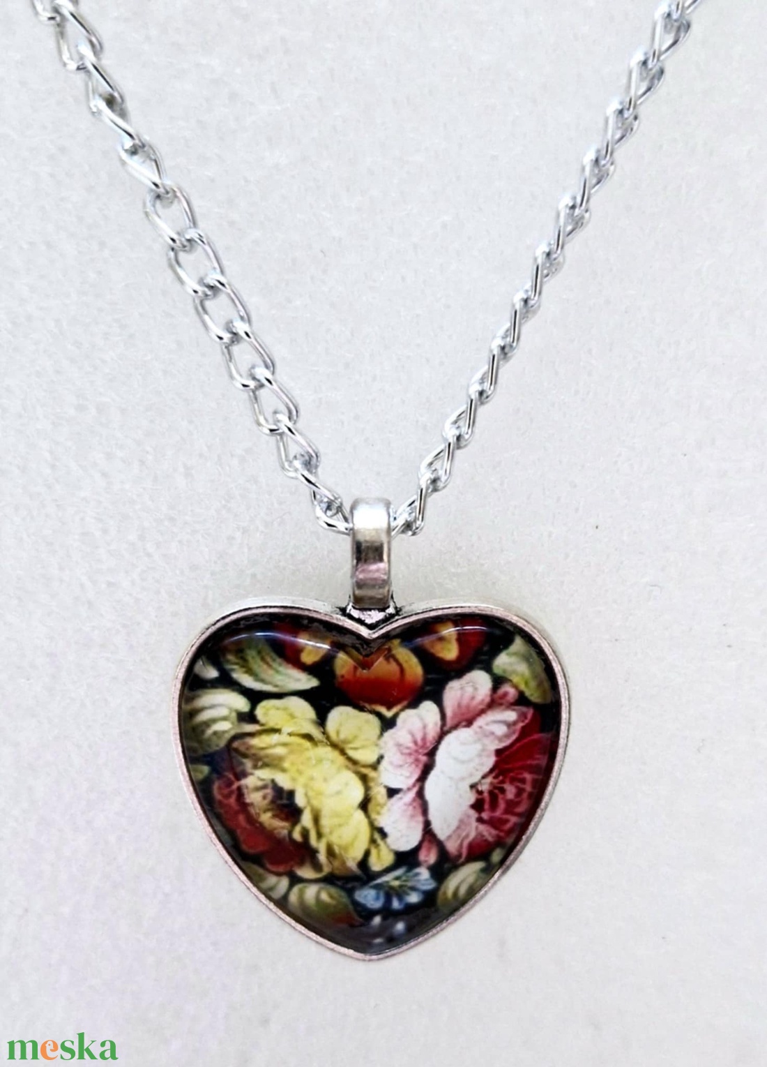 Üveglencsés nyaklánc Valentin napra - ékszer - nyaklánc - medálos nyaklánc - Meska.hu