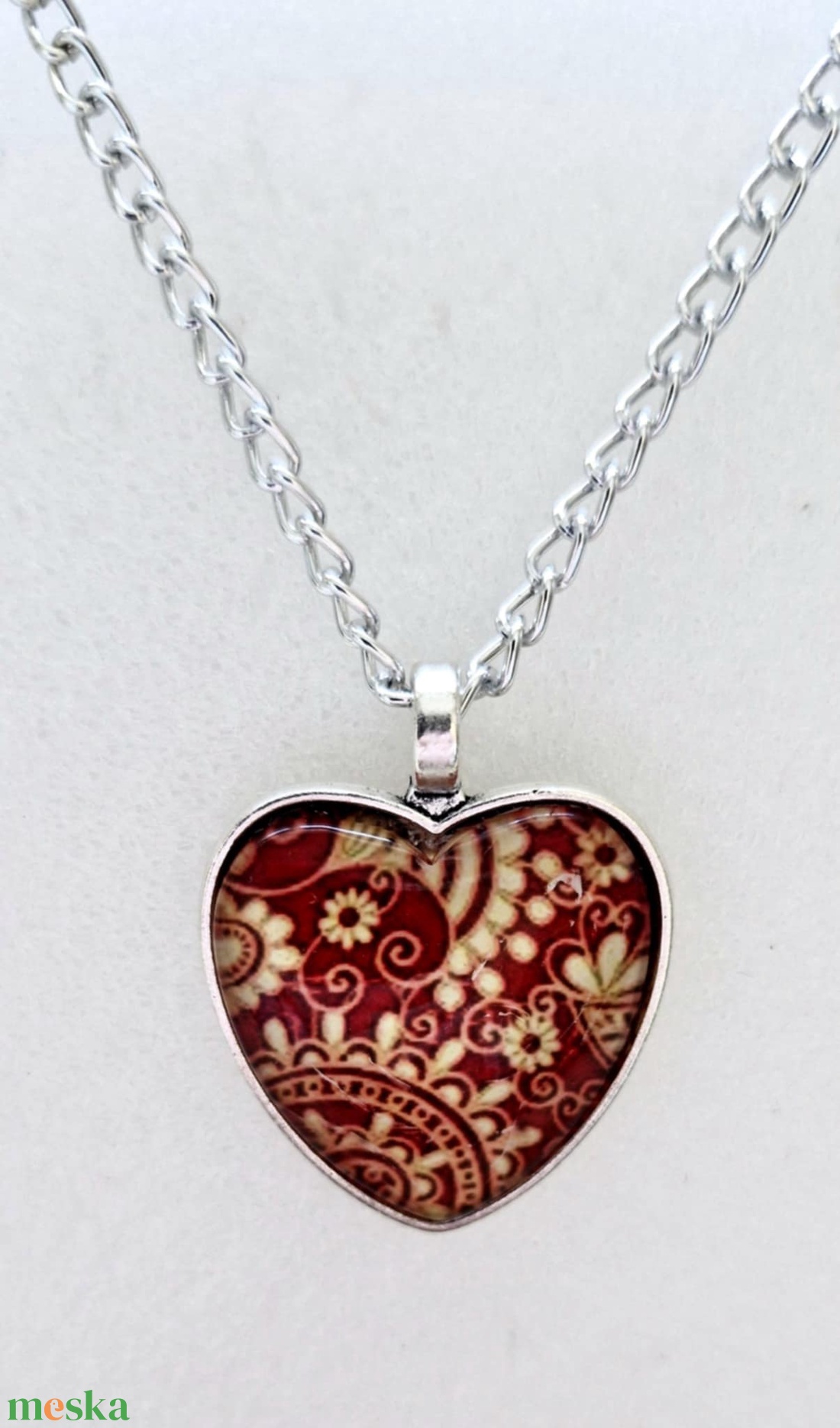 Üveglencsés nyaklánc Valentin napra - ékszer - nyaklánc - medálos nyaklánc - Meska.hu