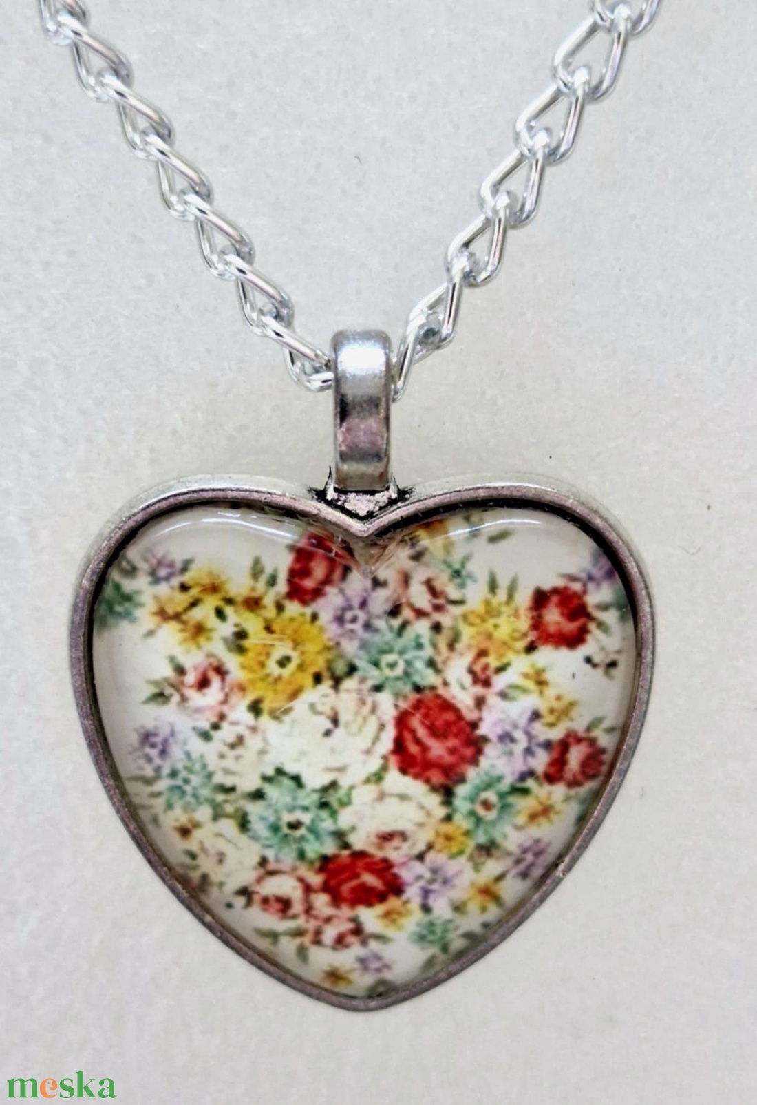 Üveglencsés nyaklánc Valentin napra - ékszer - nyaklánc - medálos nyaklánc - Meska.hu