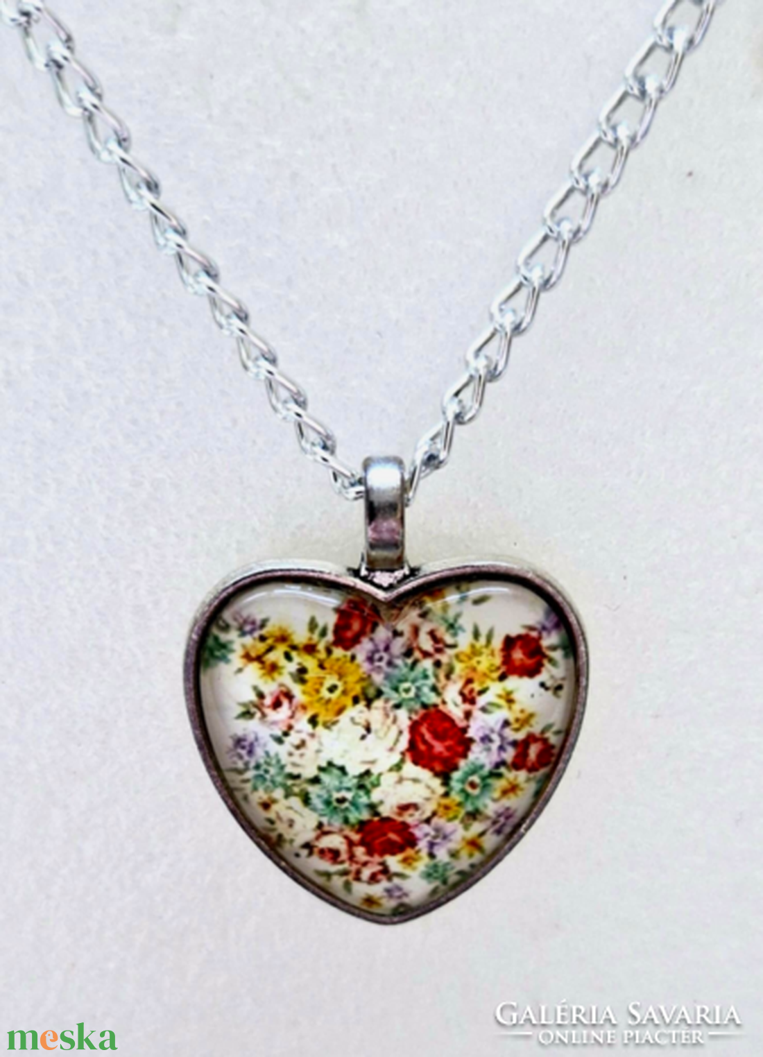 Üveglencsés nyaklánc Valentin napra - ékszer - nyaklánc - medálos nyaklánc - Meska.hu