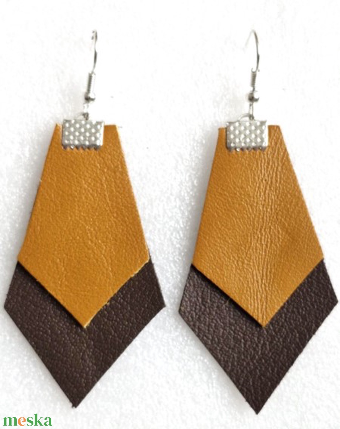 Bőr fülbevaló - ékszer - fülbevaló - lógó fülbevaló - Meska.hu